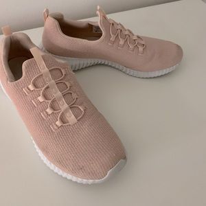 Pink No Lace Sketchers
